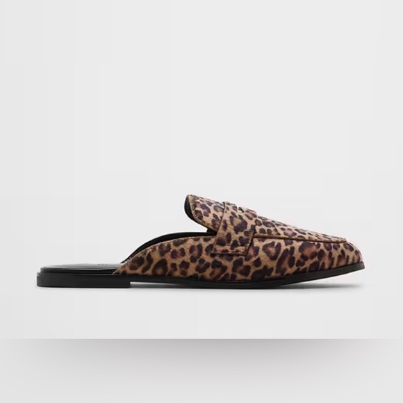 Banana Republic Vegan Leather Faux Fur Leopard Print Mule Loafer Mobwife  BoHo